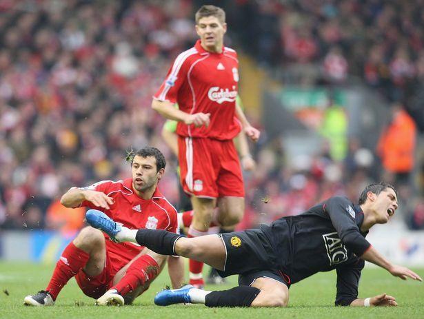 这双篮球鞋 这双篮球鞋