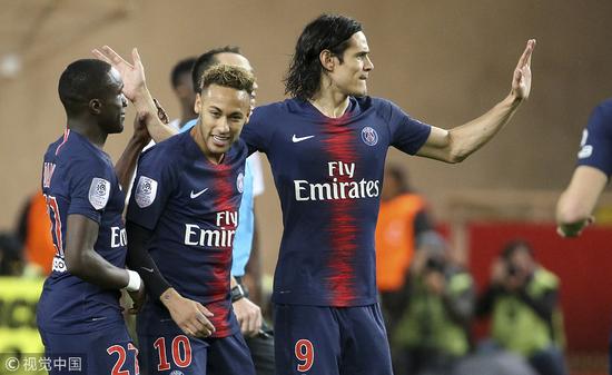 附近雄狮想 附近雄狮想